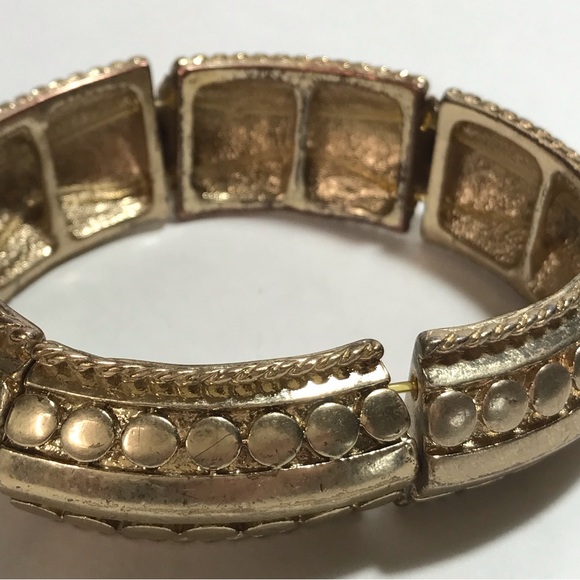 Vintage Gold Tone Metal Sectioned Stretch Bangle Bracelet - Picture 6 of 6